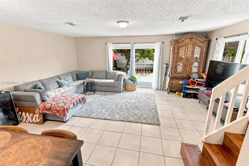 5506 NW 22nd St Lauderhill, FL 33313