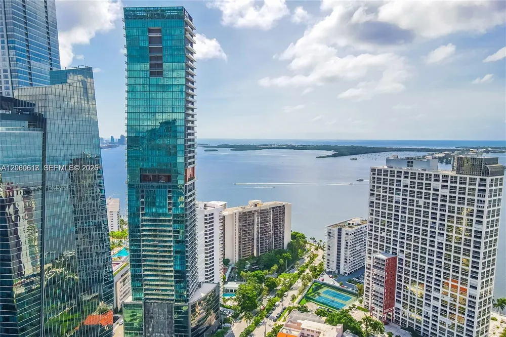1451 Brickell Ave #2506 Miami, FL 33131