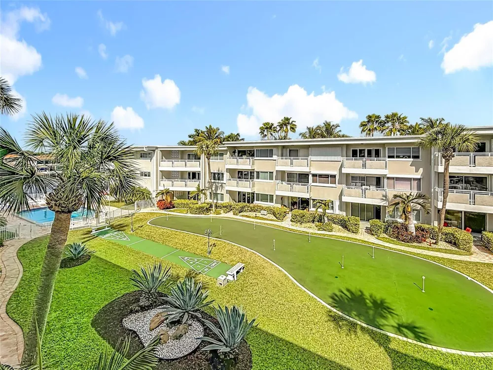 1198 HILLSBORO MILE #334 Hillsboro Beach, FL 33062
