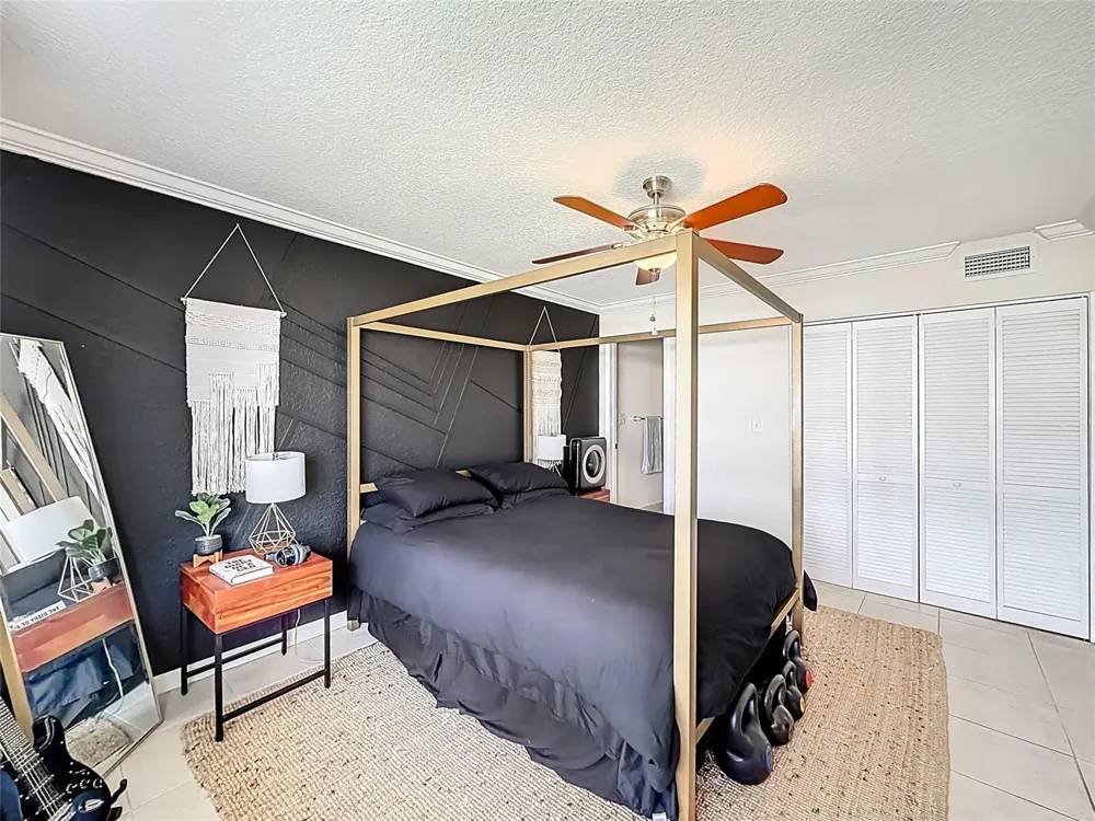 1198 HILLSBORO MILE #334 Hillsboro Beach, FL 33062