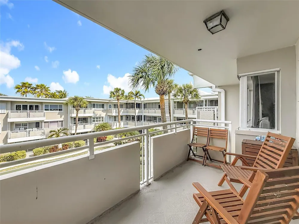 1198 HILLSBORO MILE #334 Hillsboro Beach, FL 33062