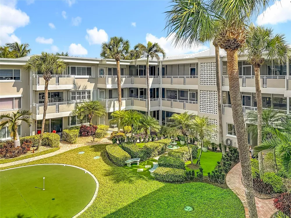 1198 HILLSBORO MILE #334 Hillsboro Beach, FL 33062
