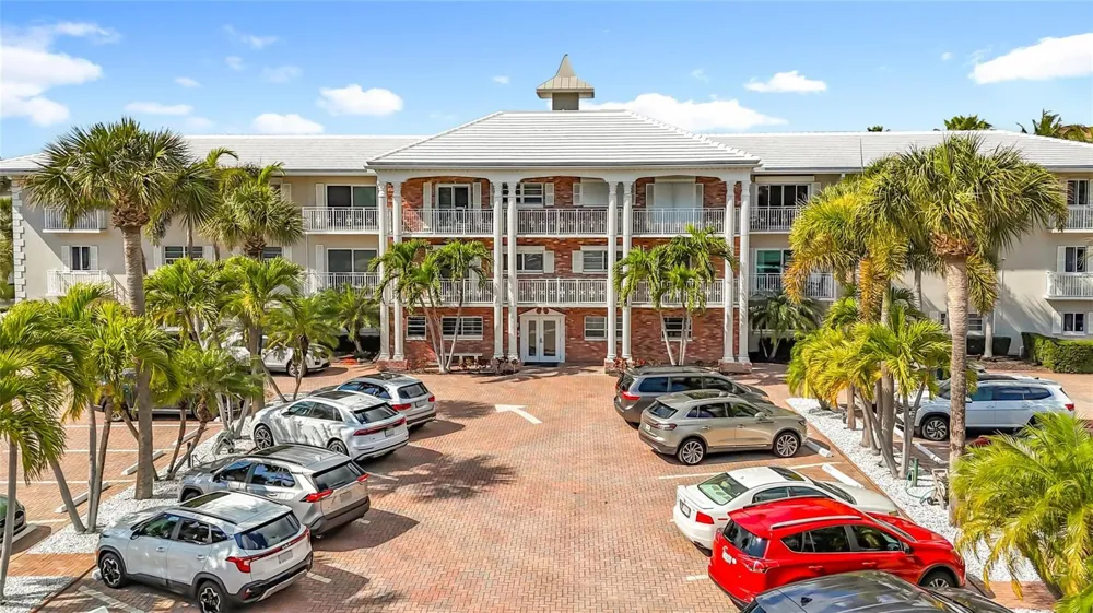 1198 HILLSBORO MILE #334 Hillsboro Beach, FL 33062
