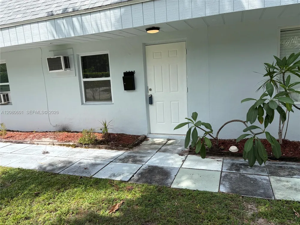2803 NE 6th Ln #2803 Wilton Manors, FL 33334
