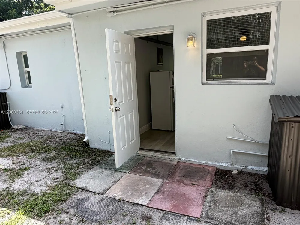 2803 NE 6th Ln #2803 Wilton Manors, FL 33334