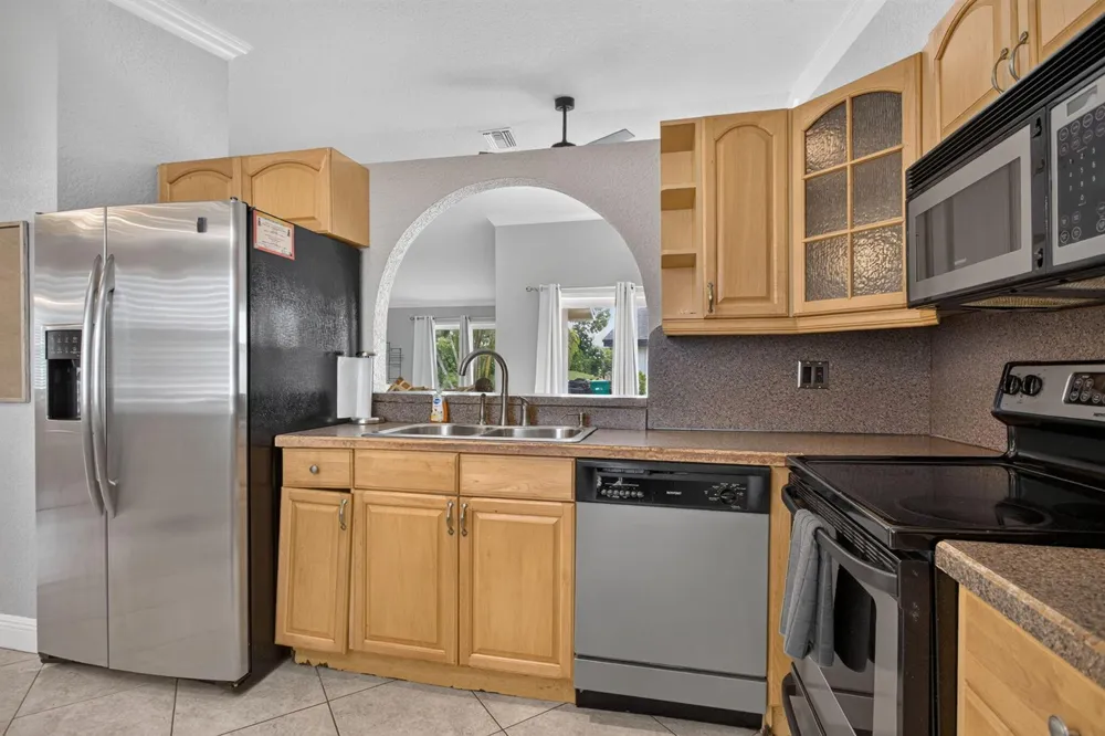 7516 NW 88th Terrace Tamarac, FL 33321