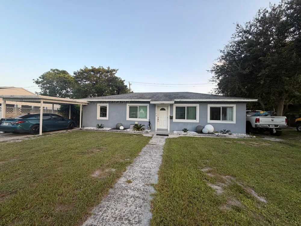 1038 MACY STREET West Palm Beach, FL 33405