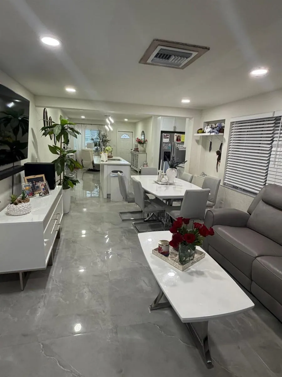 1038 MACY STREET West Palm Beach, FL 33405