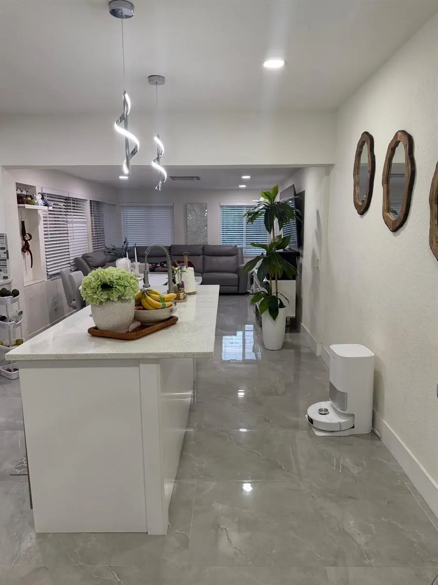 1038 MACY STREET West Palm Beach, FL 33405