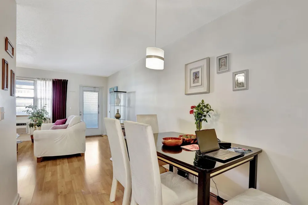 86 LYNDHURST D #86 Deerfield Beach, FL 33442