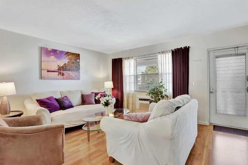 86 LYNDHURST D #86 Deerfield Beach, FL 33442