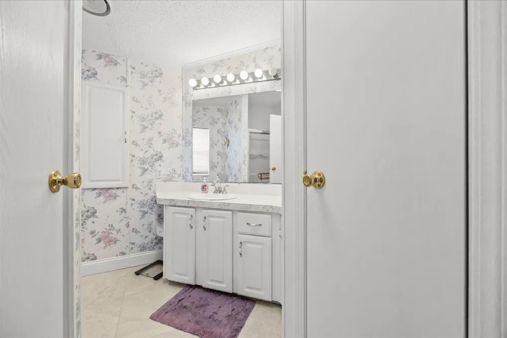 3608 Sleepy Hollow Lane Port St. Lucie, FL 34952
