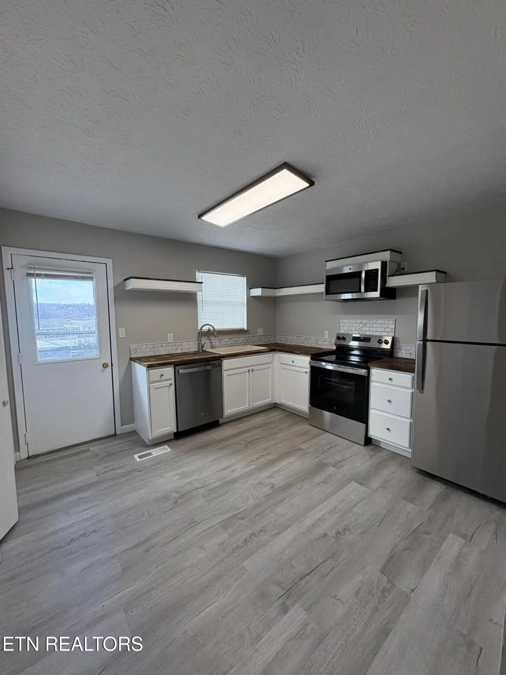 205 Fourth St #A Kingston, TN 37763