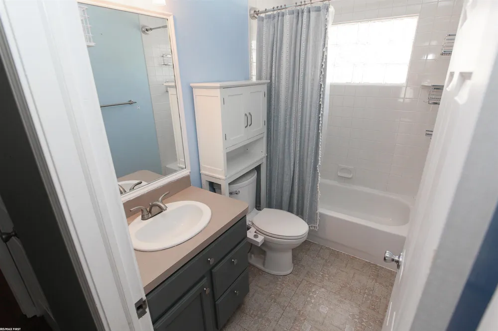 34404 Maynard Street Clinton Charter Township, MI 48035