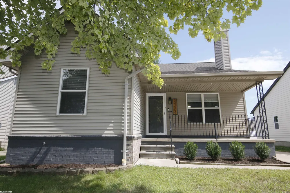 34404 Maynard Street Clinton Charter Township, MI 48035