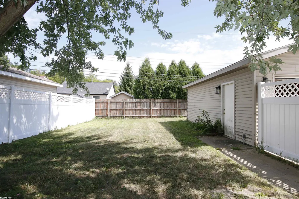 34404 Maynard Street Clinton Charter Township, MI 48035
