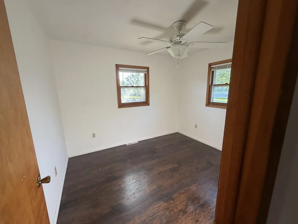 1115 Park Clare City, MI 48617