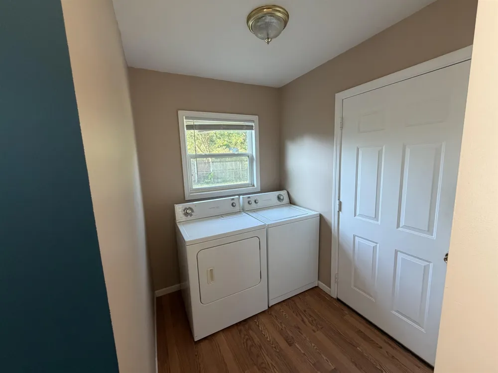 1115 Park Clare City, MI 48617