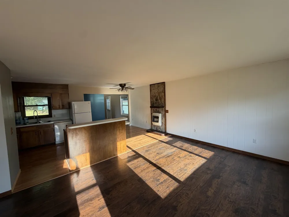 1115 Park Clare City, MI 48617