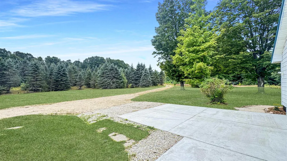 145 S 35 ROAD Selma Township, MI 49601