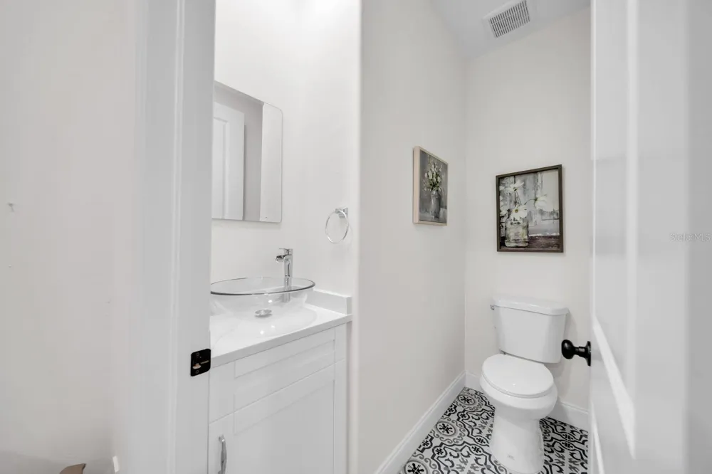 609 CLAYTON AVENUE Lehigh Acres, FL 33972