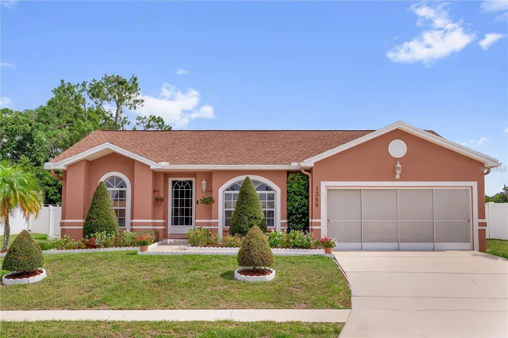 1366 MERRIMACK PLACE Davenport, FL 33837