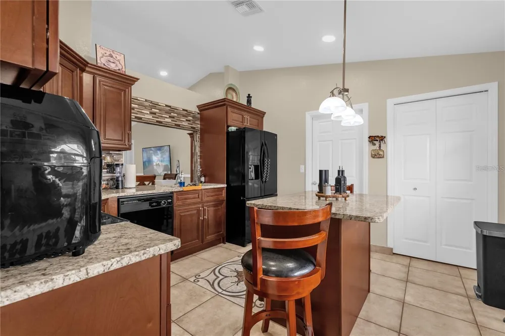 1366 MERRIMACK PLACE Davenport, FL 33837