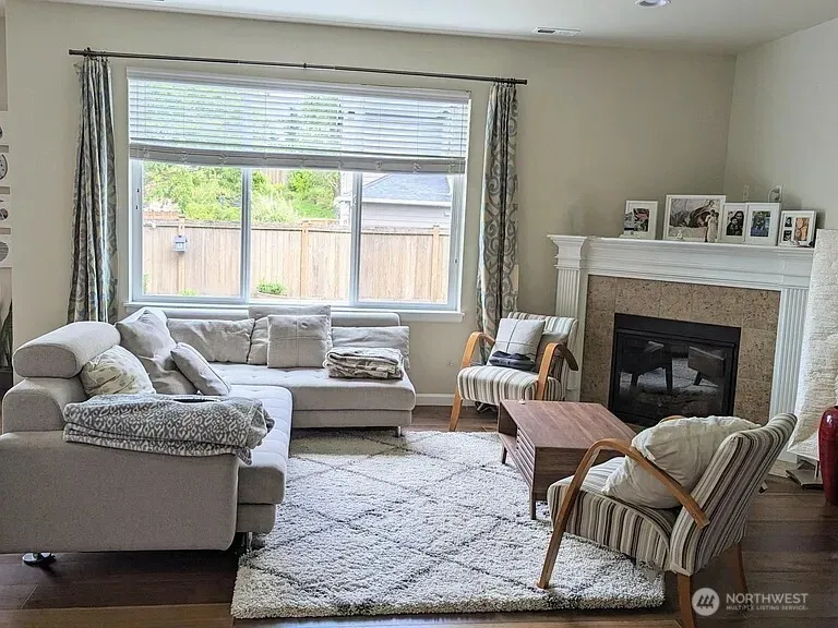 4025 181st Place SE Bothell, WA 98012
