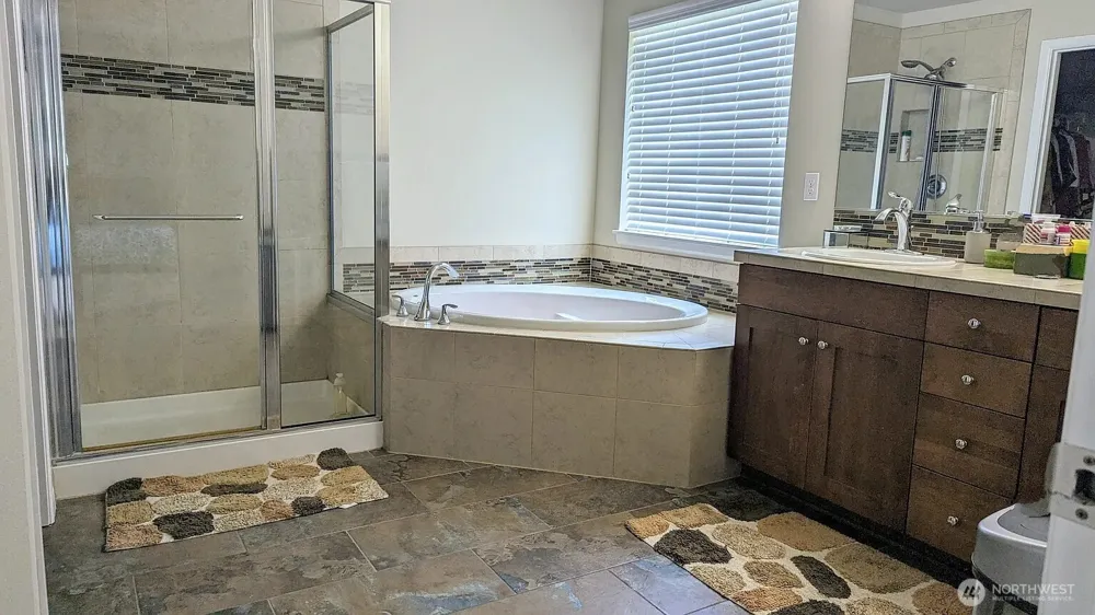 4025 181st Place SE Bothell, WA 98012
