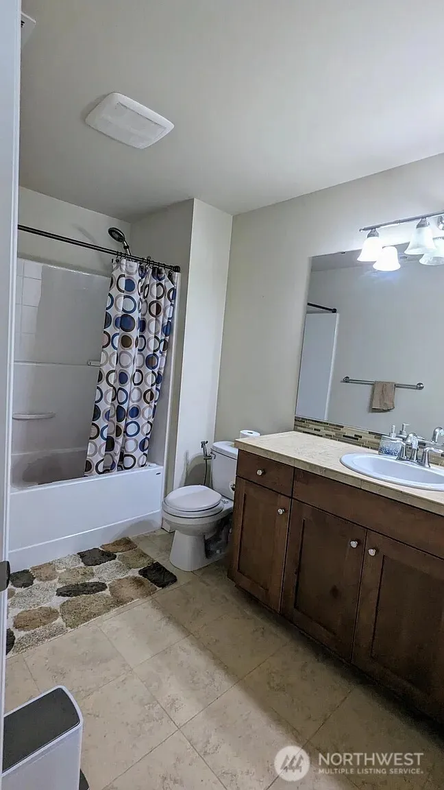 4025 181st Place SE Bothell, WA 98012