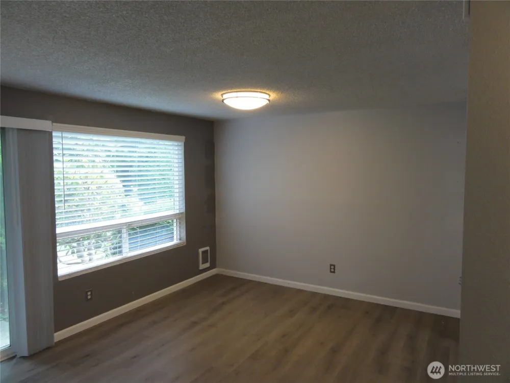 2007 SW 318th Place #7A Federal Way, WA 98023
