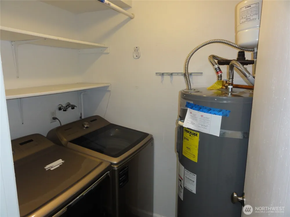 2007 SW 318th Place #7A Federal Way, WA 98023