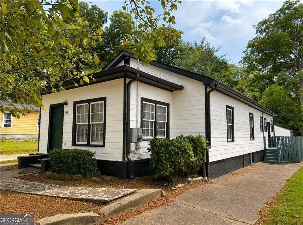 119 Ozone ST SW Atlanta, GA 30314
