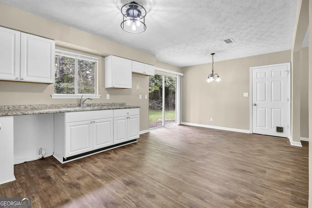 8998 Hurst CT Jonesboro, GA 30238