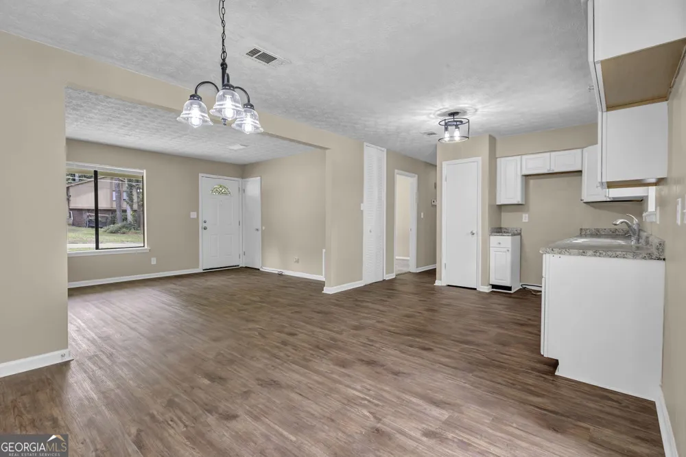 8998 Hurst CT Jonesboro, GA 30238