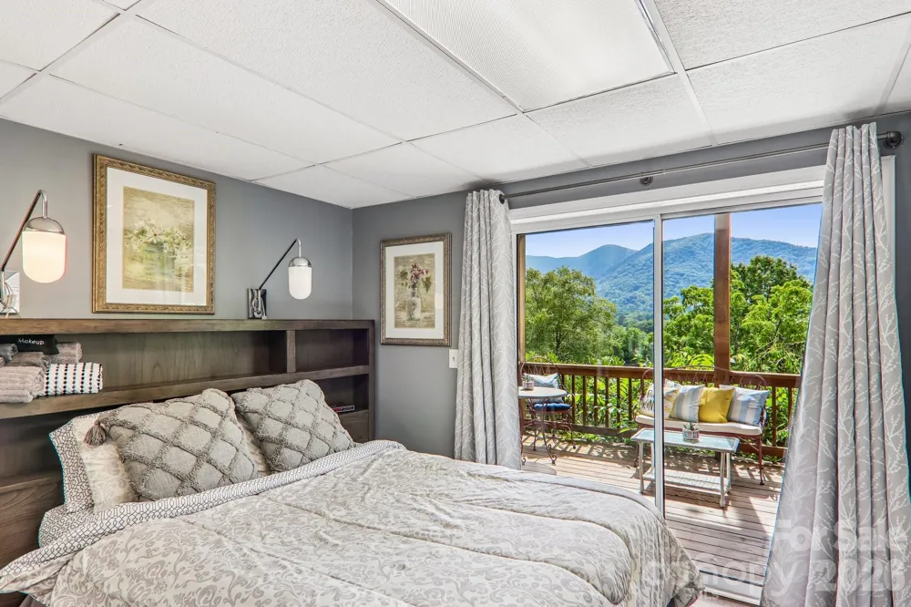 169 Highview Drive Maggie Valley, NC 28751