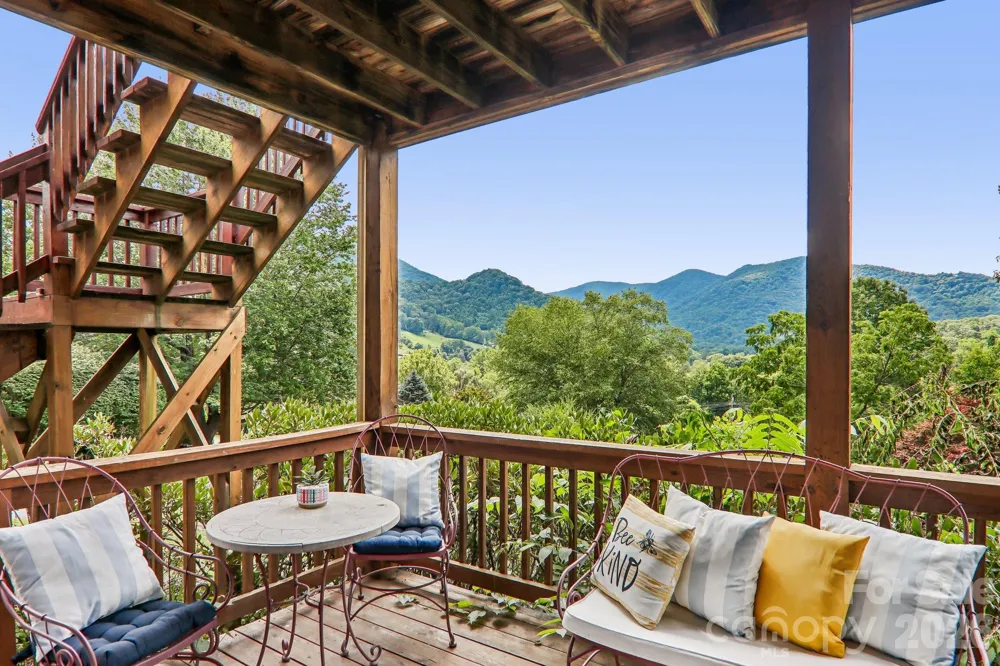 169 Highview Drive Maggie Valley, NC 28751