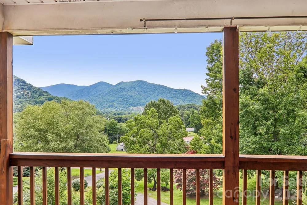 169 Highview Drive Maggie Valley, NC 28751