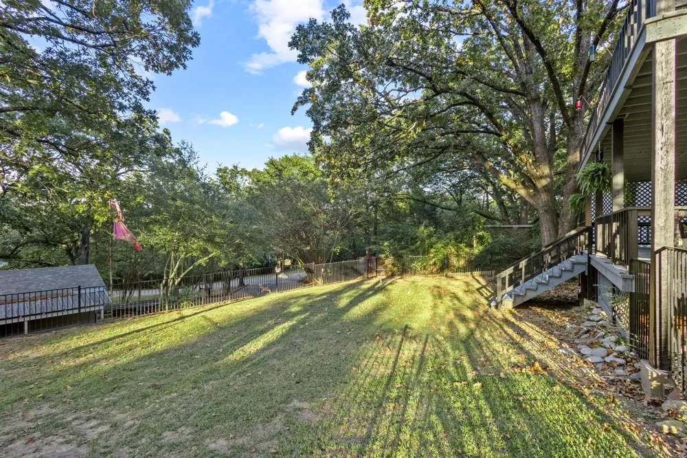 207 Wales Drive Pottsboro, TX 75076