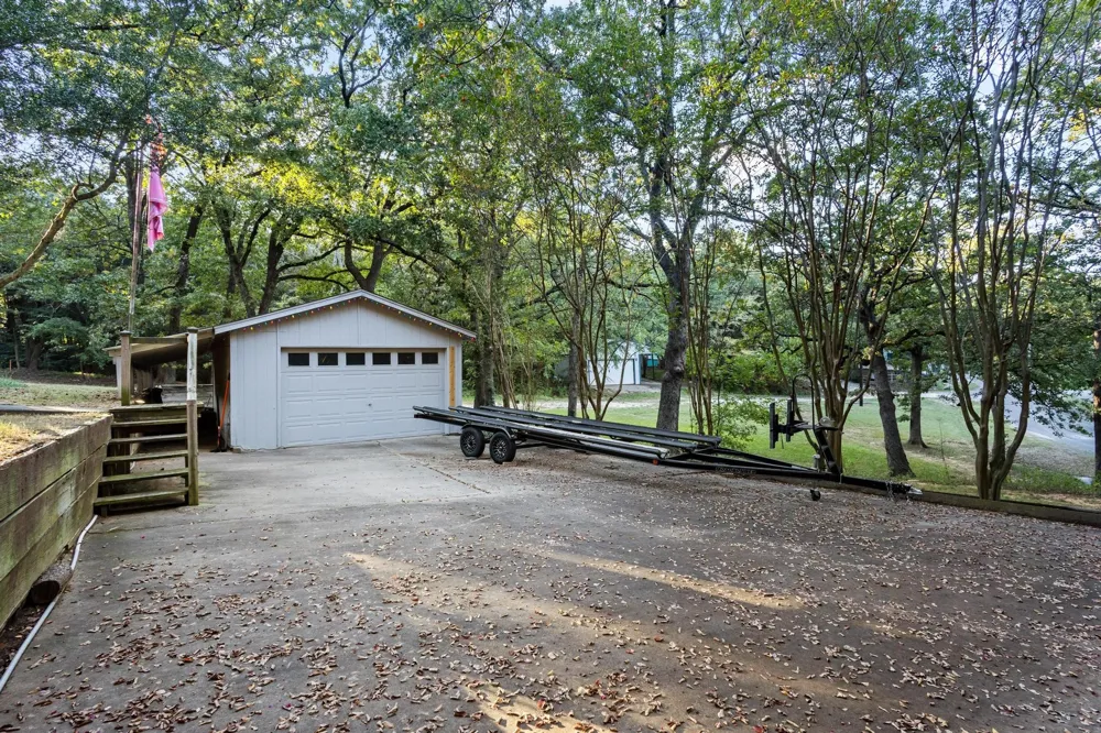 207 Wales Drive Pottsboro, TX 75076