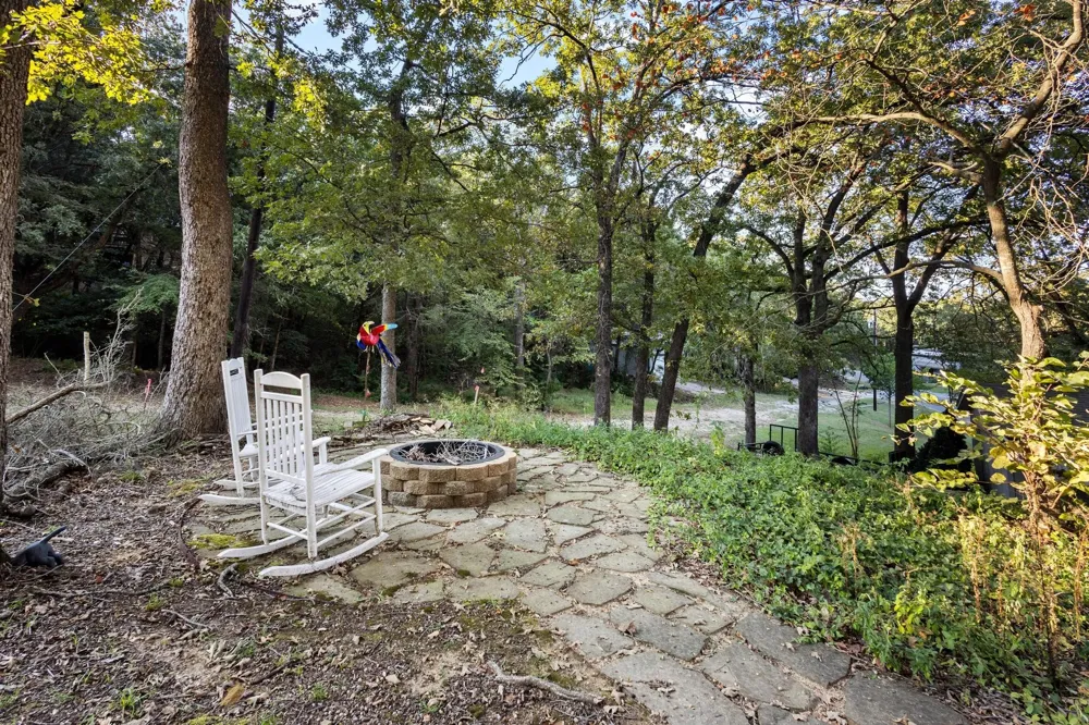 207 Wales Drive Pottsboro, TX 75076