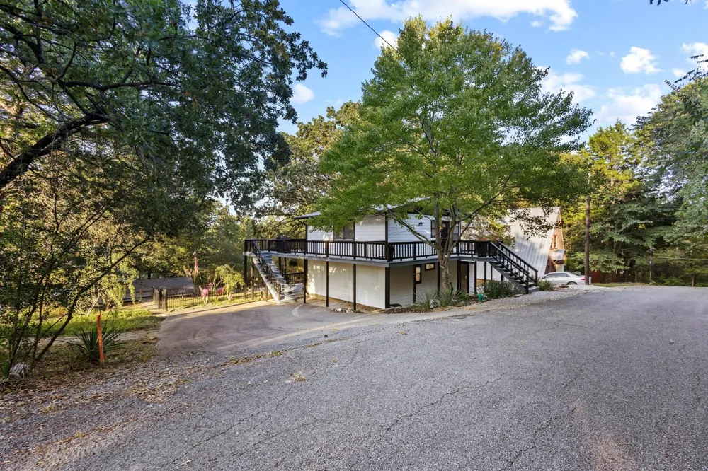 207 Wales Drive Pottsboro, TX 75076