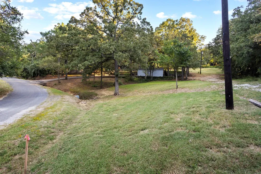 207 Wales Drive Pottsboro, TX 75076