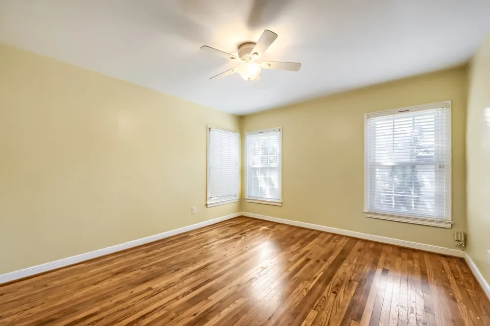 5108 Parkland Avenue Dallas, TX 75235