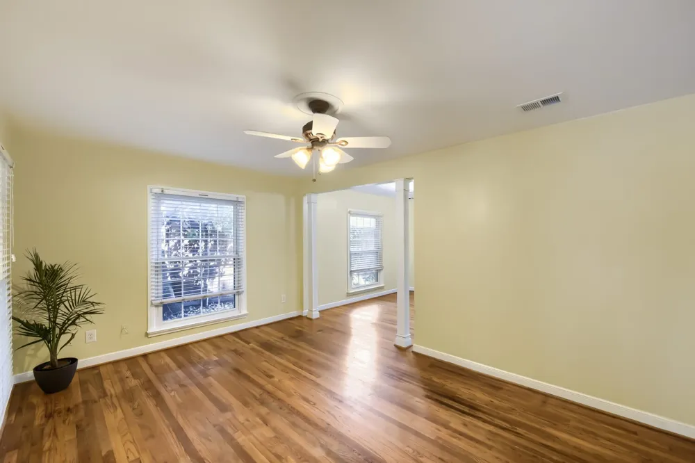5108 Parkland Avenue Dallas, TX 75235