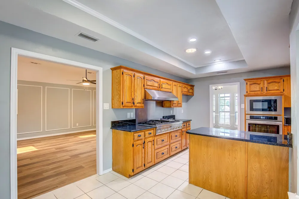 3914 Meadow Drive Grapevine, TX 76051
