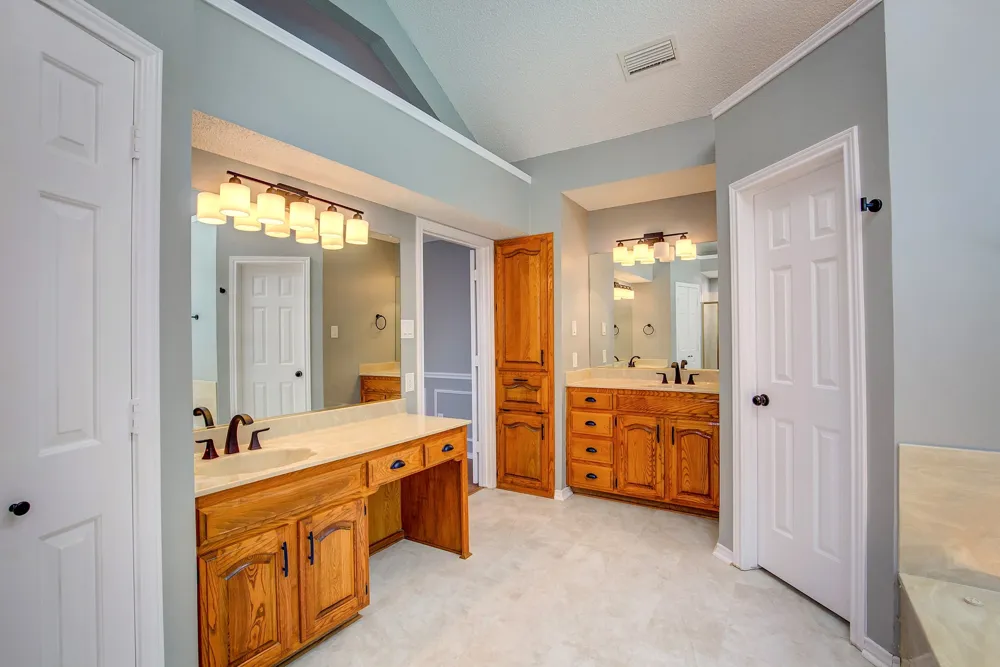 3914 Meadow Drive Grapevine, TX 76051