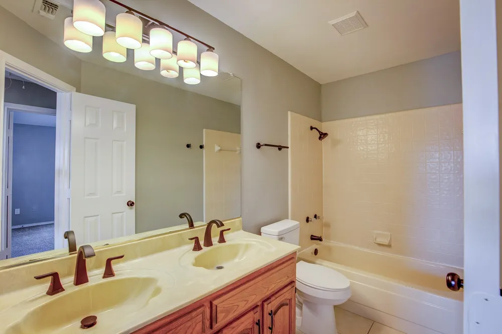 3914 Meadow Drive Grapevine, TX 76051