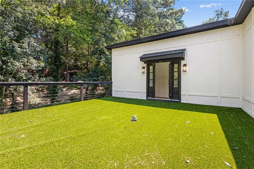 6465 Yacht Club Road Flowery Branch, GA 30542