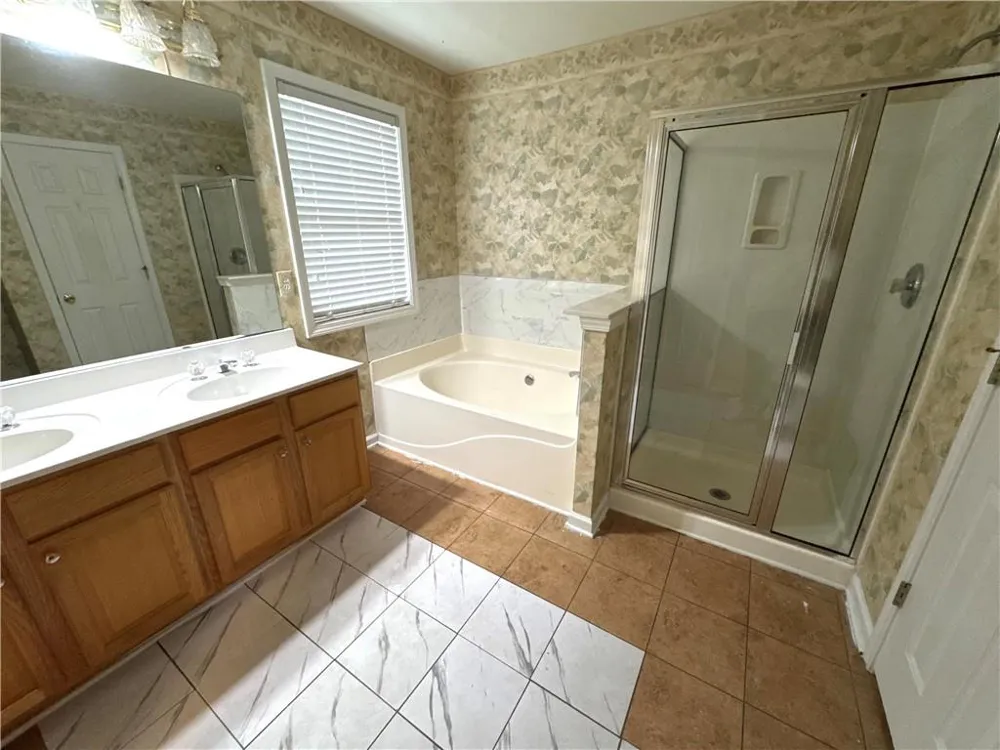 2128 CUMBERLAND CREEK Marietta, GA 30008